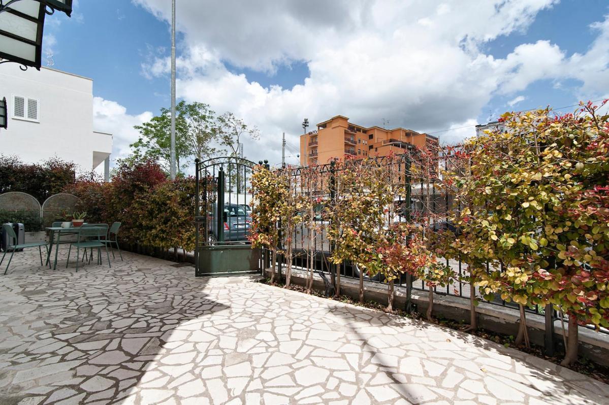 Residence De Franchis - Smart Apartments Lecce Kültér fotó