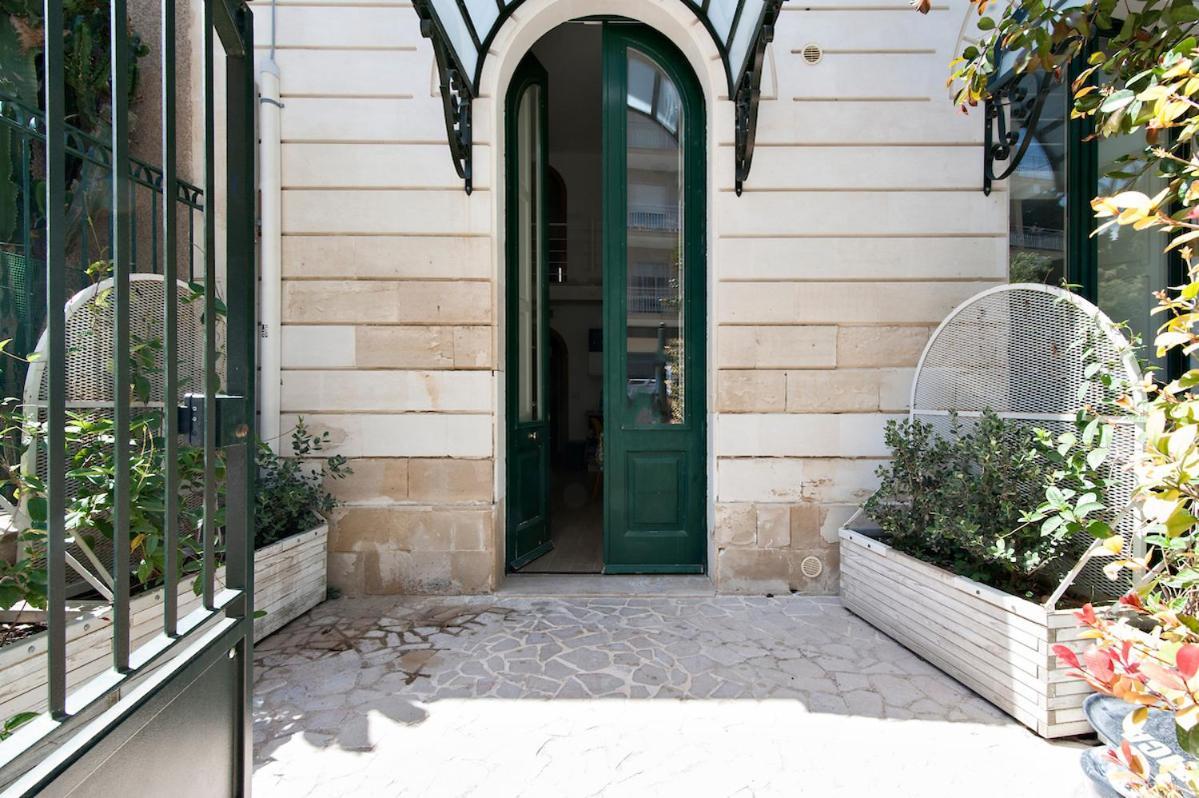 Residence De Franchis - Smart Apartments Lecce Kültér fotó