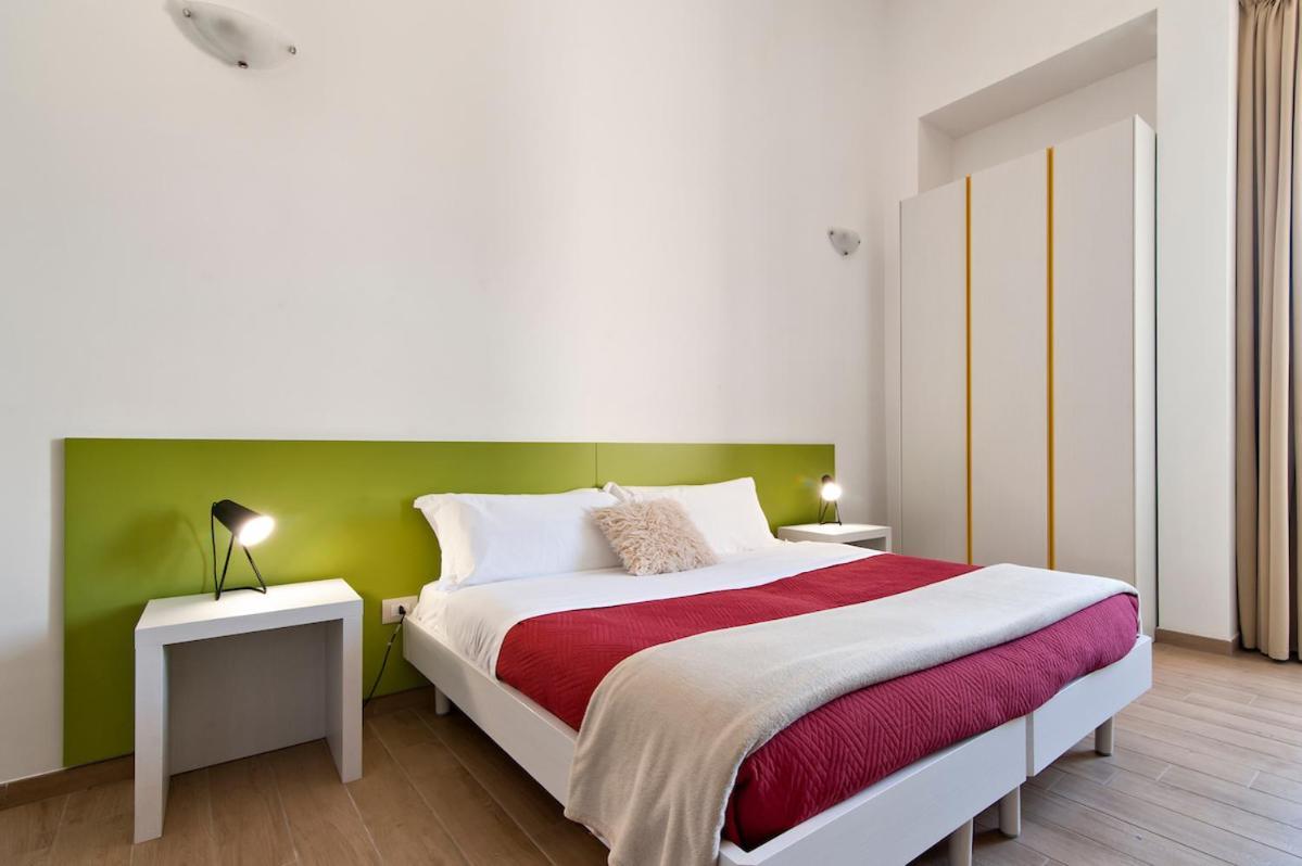 Residence De Franchis - Smart Apartments Lecce Kültér fotó