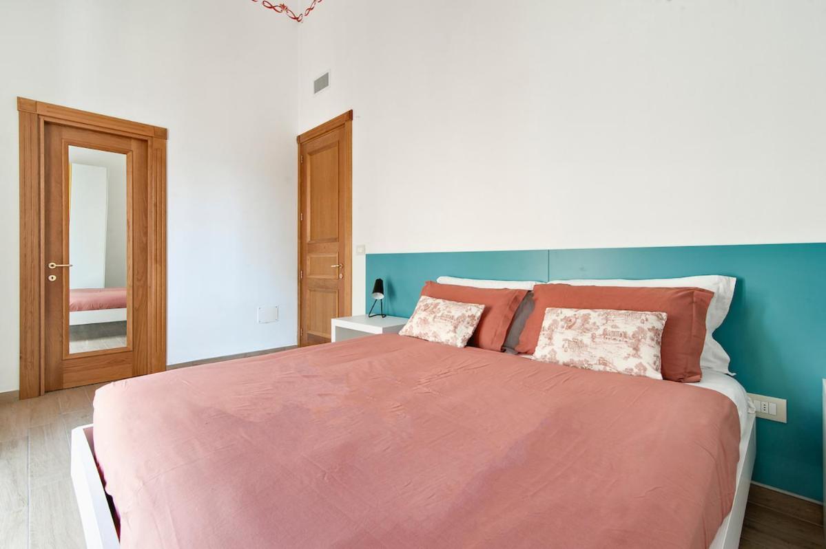 Residence De Franchis - Smart Apartments Lecce Kültér fotó