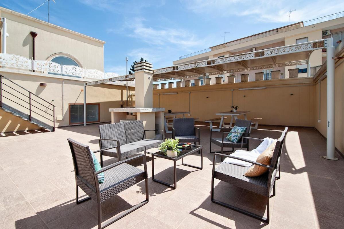 Residence De Franchis - Smart Apartments Lecce Kültér fotó