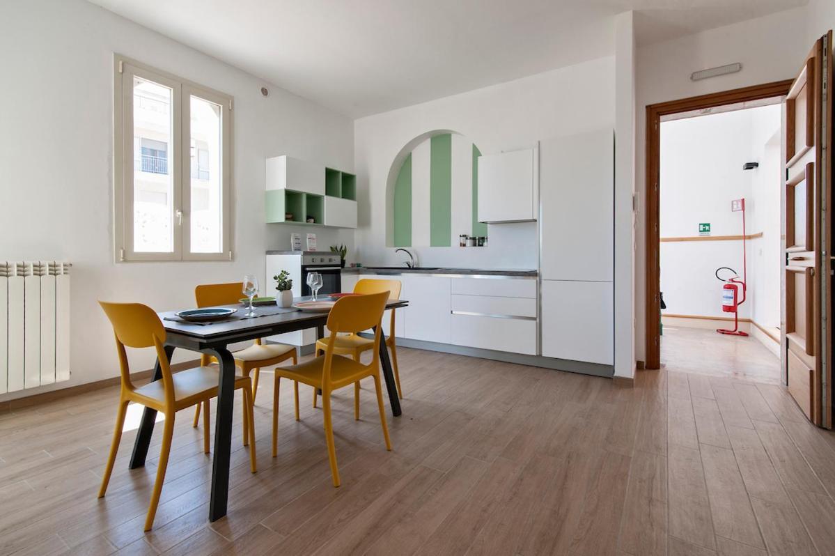 Residence De Franchis - Smart Apartments Lecce Kültér fotó